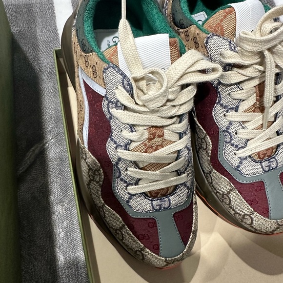 Gucci Rhynton Sneakers for women. Worn only once! Mint Condition! Box, dust bag! - Picture 7 of 14